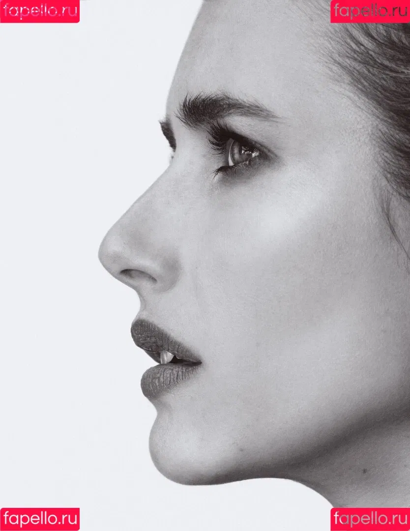Emma Roberts / emmalee1996 / emmaroberts Onlyfans Photo Gallery 