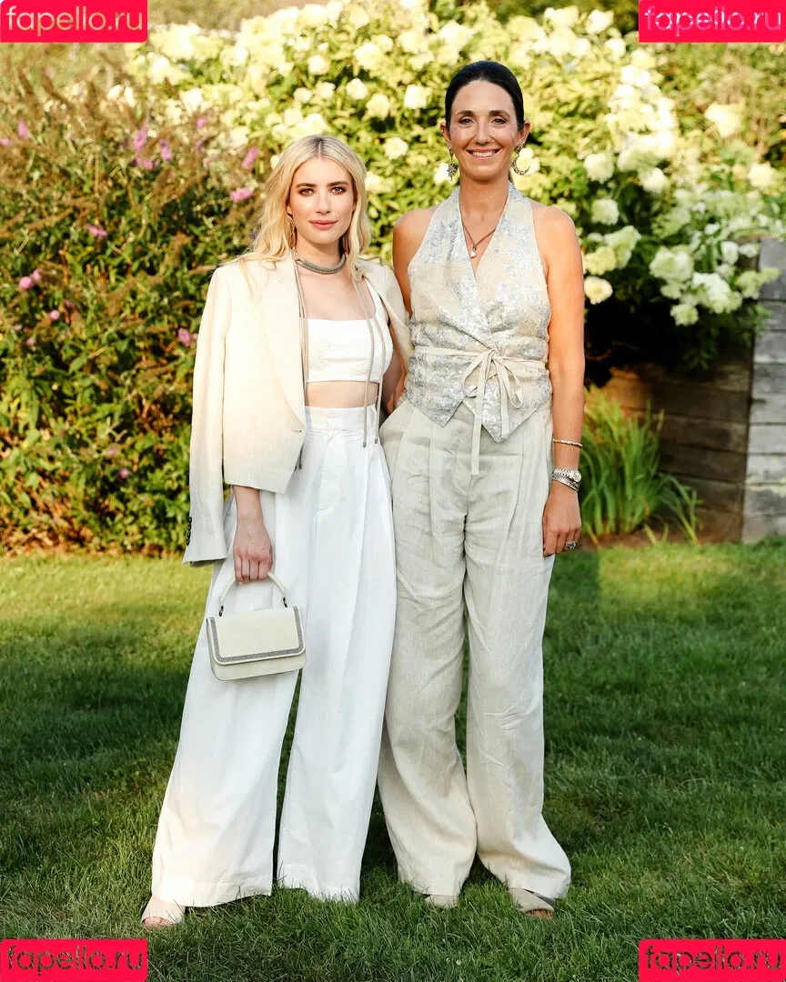 Emma Roberts / emmalee1996 / emmaroberts Onlyfans Photo Gallery 