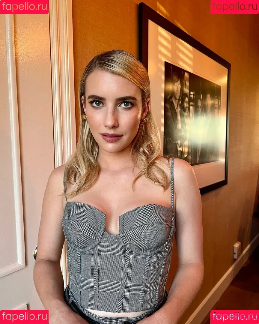 Emma Roberts / emmalee1996 / emmaroberts Onlyfans Photo Gallery 