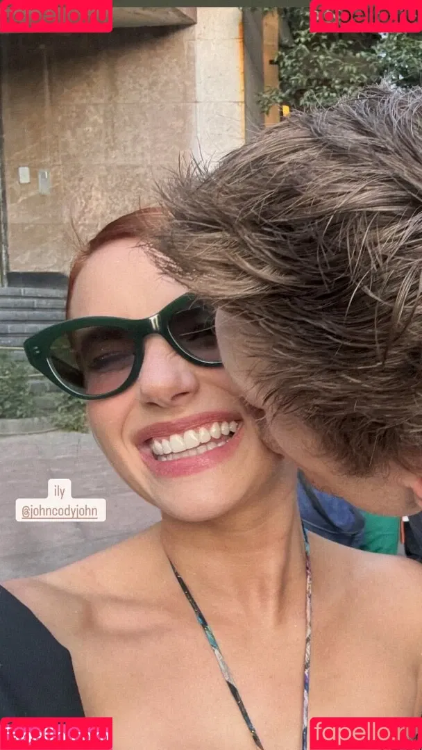 Emma Roberts / emmalee1996 / emmaroberts Onlyfans Photo Gallery 
