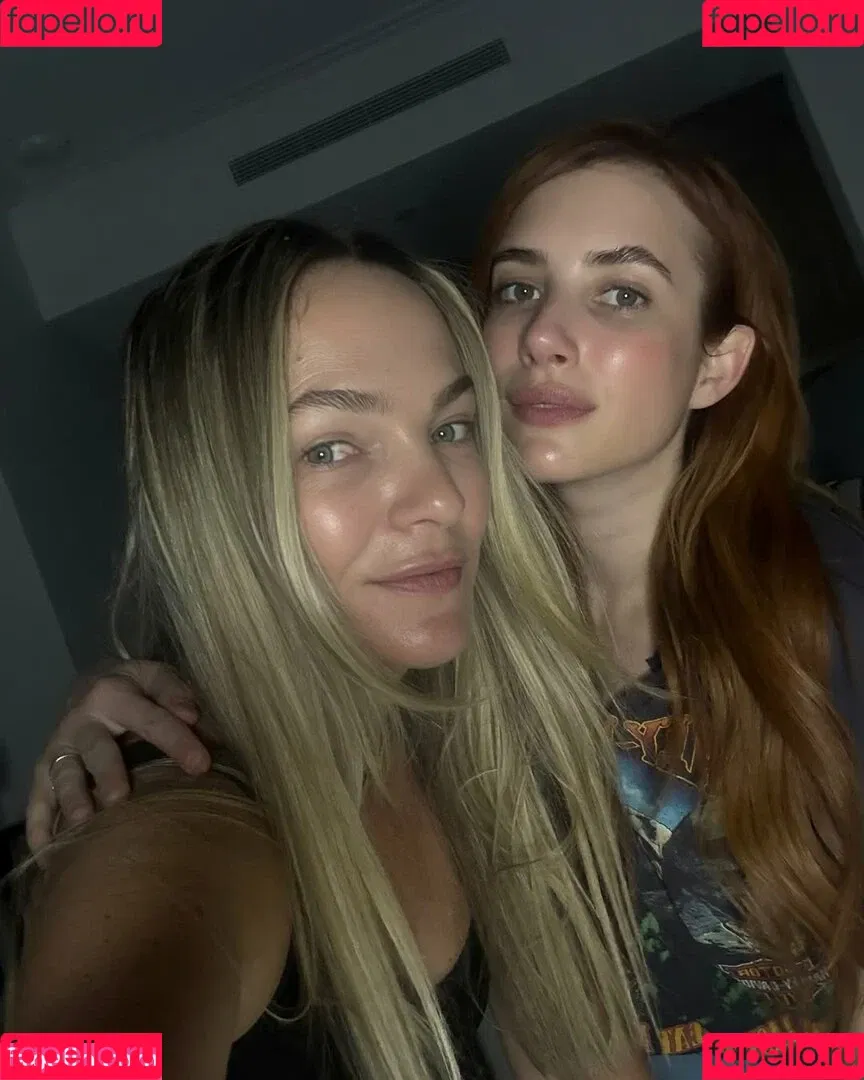 Emma Roberts / emmalee1996 / emmaroberts Onlyfans Photo Gallery 