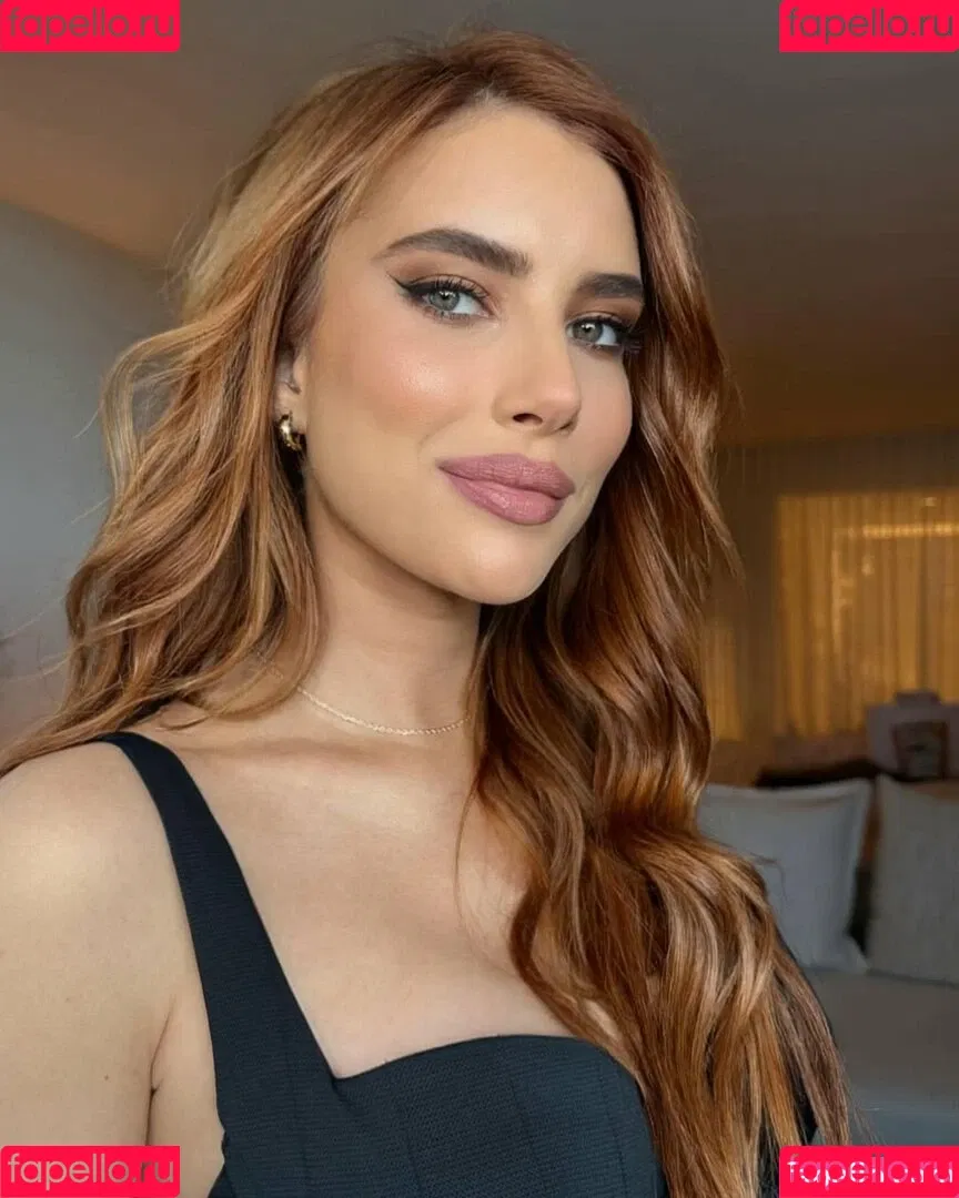 Emma Roberts / emmalee1996 / emmaroberts Onlyfans Photo Gallery 