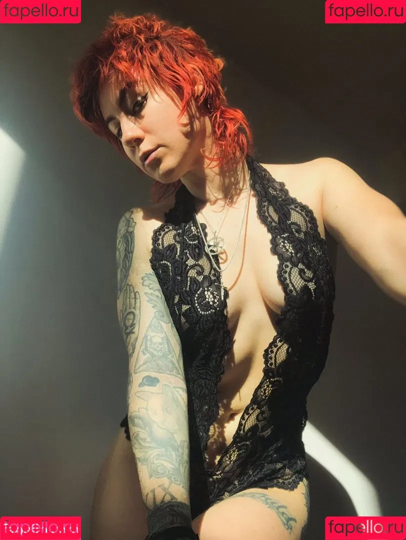 CBG19 / Comic Book Girl 19 / DanikaXIX Onlyfans Photo Gallery 