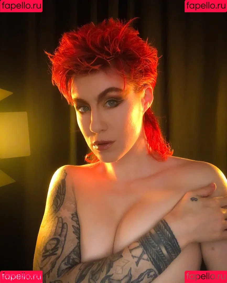 CBG19 / Comic Book Girl 19 / DanikaXIX Onlyfans Photo Gallery 
