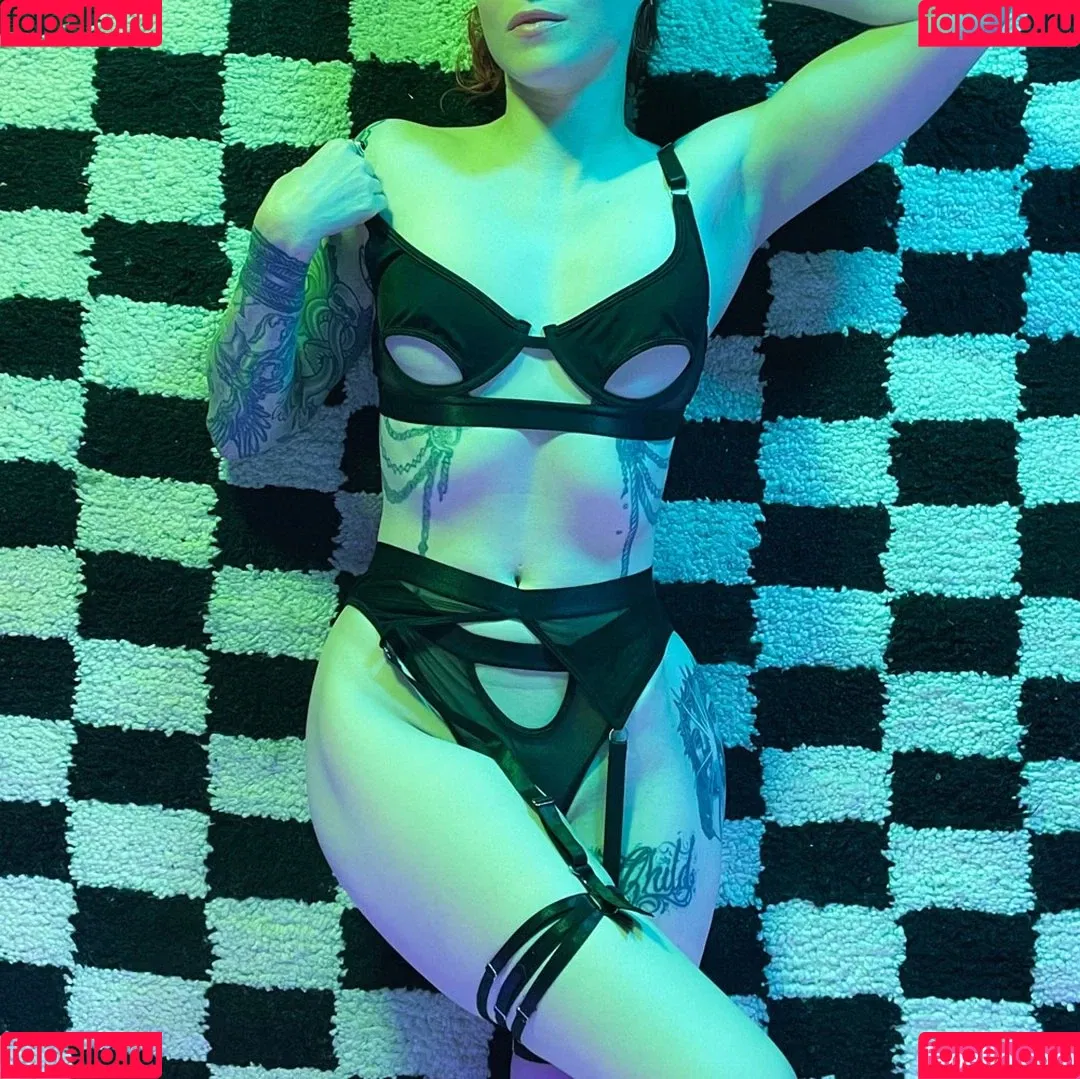 CBG19 / Comic Book Girl 19 / DanikaXIX Onlyfans Photo Gallery 