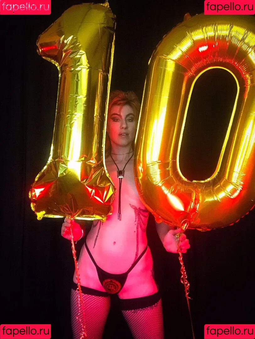 CBG19 / Comic Book Girl 19 / DanikaXIX Onlyfans Photo Gallery 