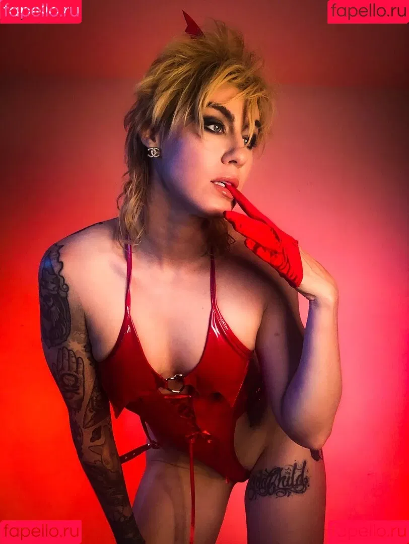 CBG19 / Comic Book Girl 19 / DanikaXIX Onlyfans Photo Gallery 