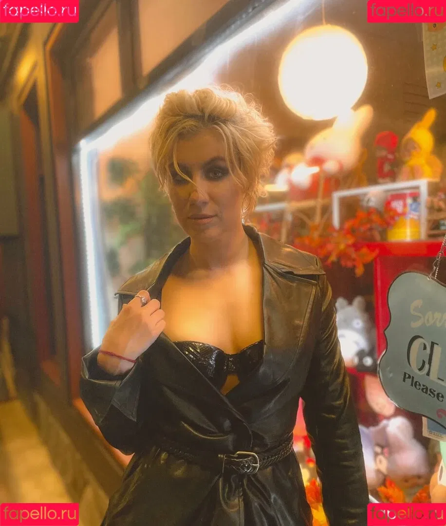 CBG19 / Comic Book Girl 19 / DanikaXIX Onlyfans Photo Gallery 