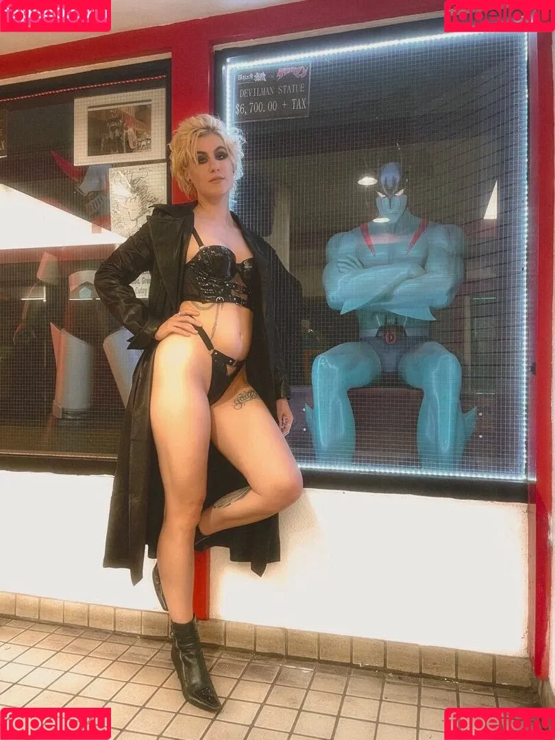 CBG19 / Comic Book Girl 19 / DanikaXIX Onlyfans Photo Gallery 