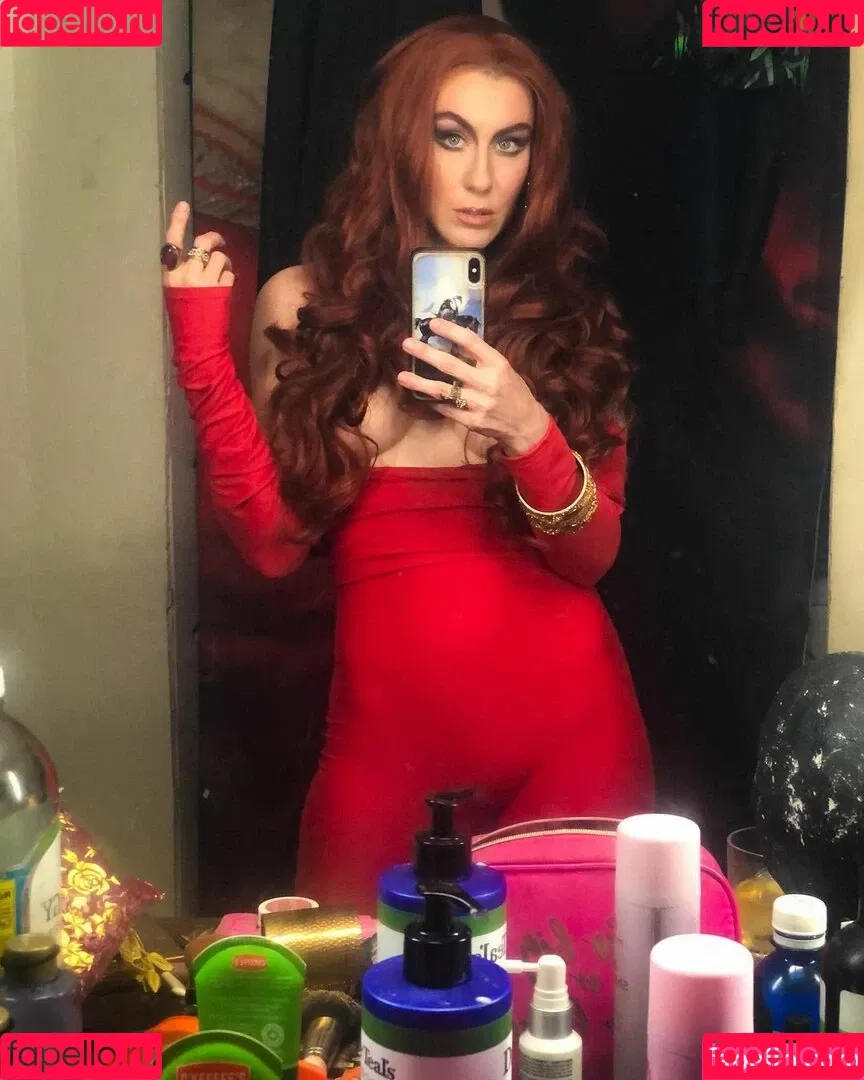 CBG19 / Comic Book Girl 19 / DanikaXIX Onlyfans Photo Gallery 