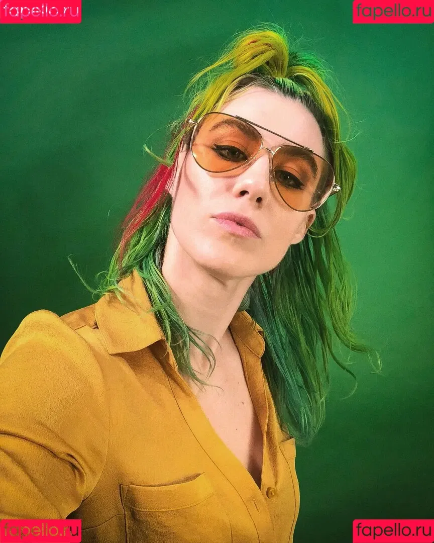 CBG19 / Comic Book Girl 19 / DanikaXIX Onlyfans Photo Gallery 