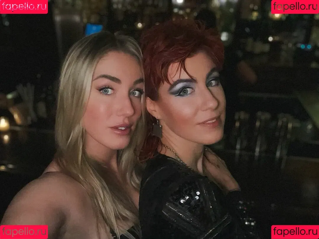 CBG19 / Comic Book Girl 19 / DanikaXIX Onlyfans Photo Gallery 