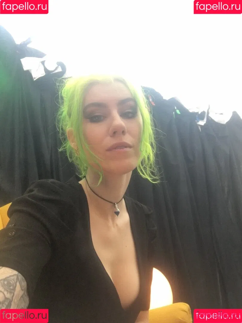CBG19 / Comic Book Girl 19 / DanikaXIX Onlyfans Photo Gallery 