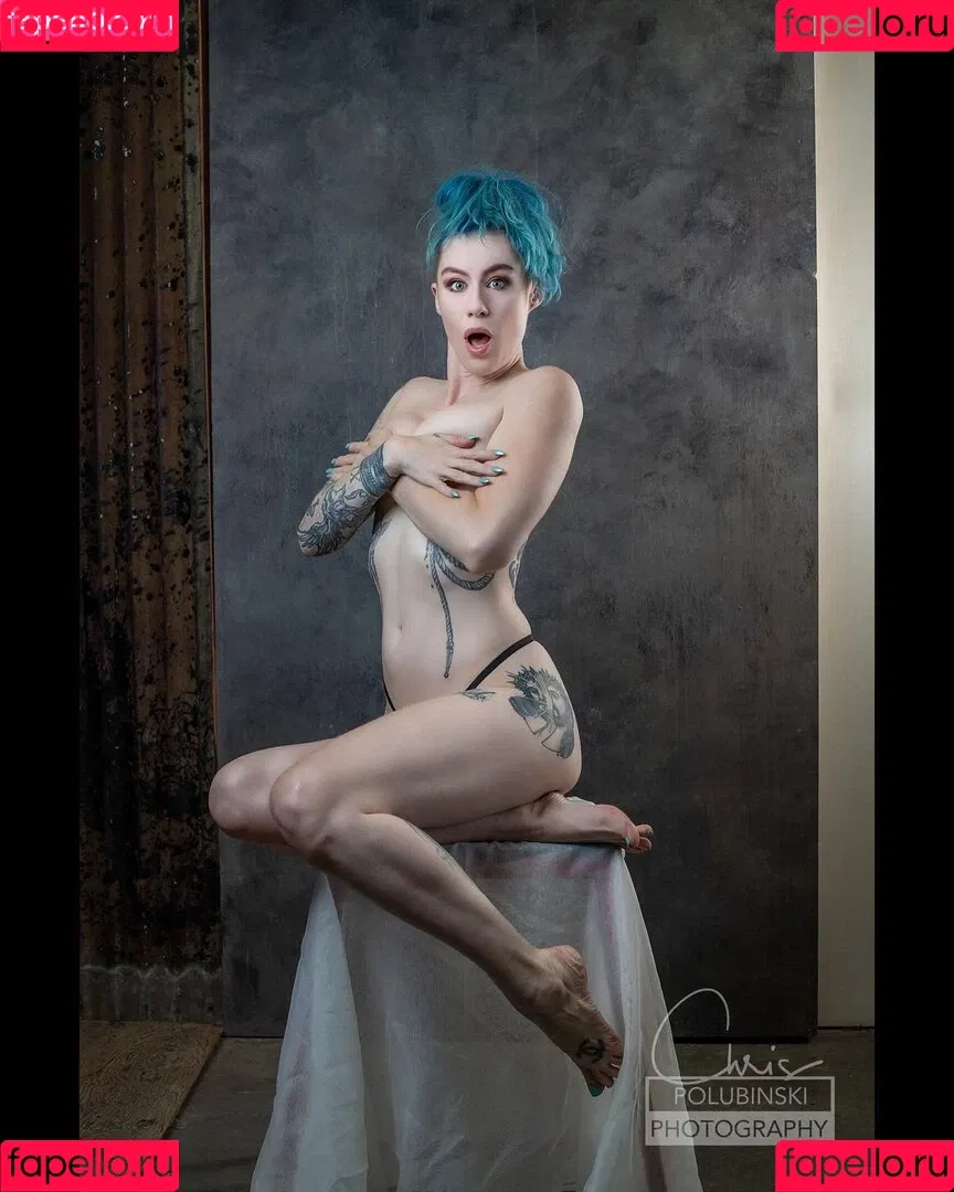 CBG19 / Comic Book Girl 19 / DanikaXIX Onlyfans Photo Gallery 