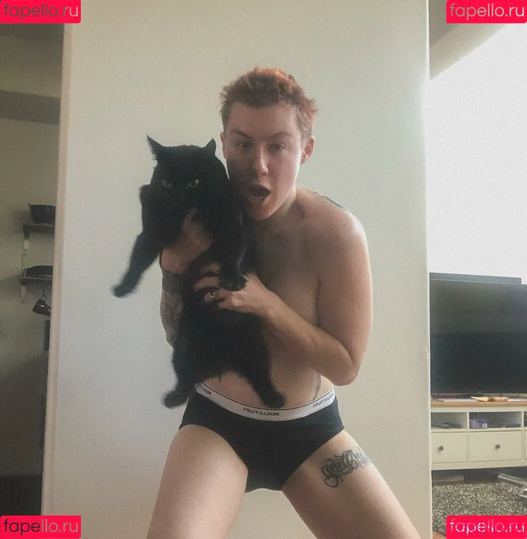 CBG19 / Comic Book Girl 19 / DanikaXIX Onlyfans Photo Gallery 