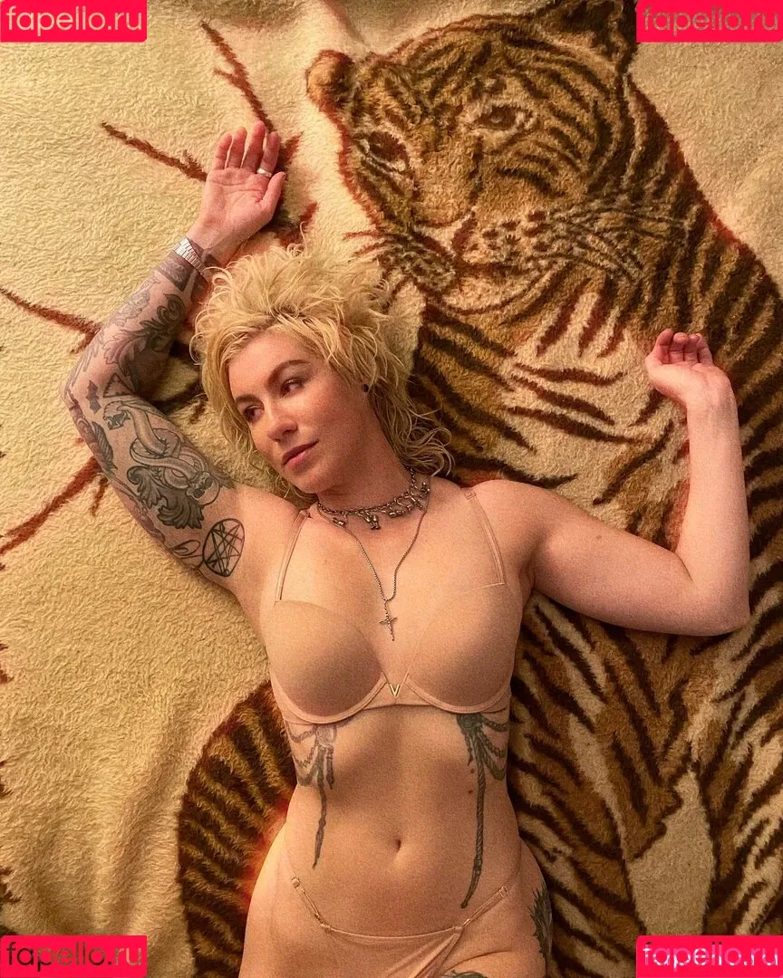 CBG19 / Comic Book Girl 19 / DanikaXIX Onlyfans Photo Gallery 