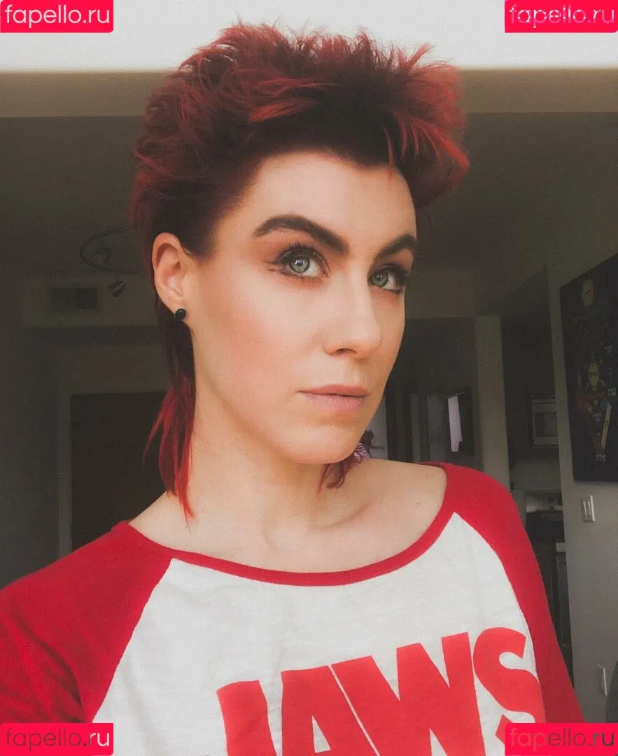 CBG19 / Comic Book Girl 19 / DanikaXIX Onlyfans Photo Gallery 