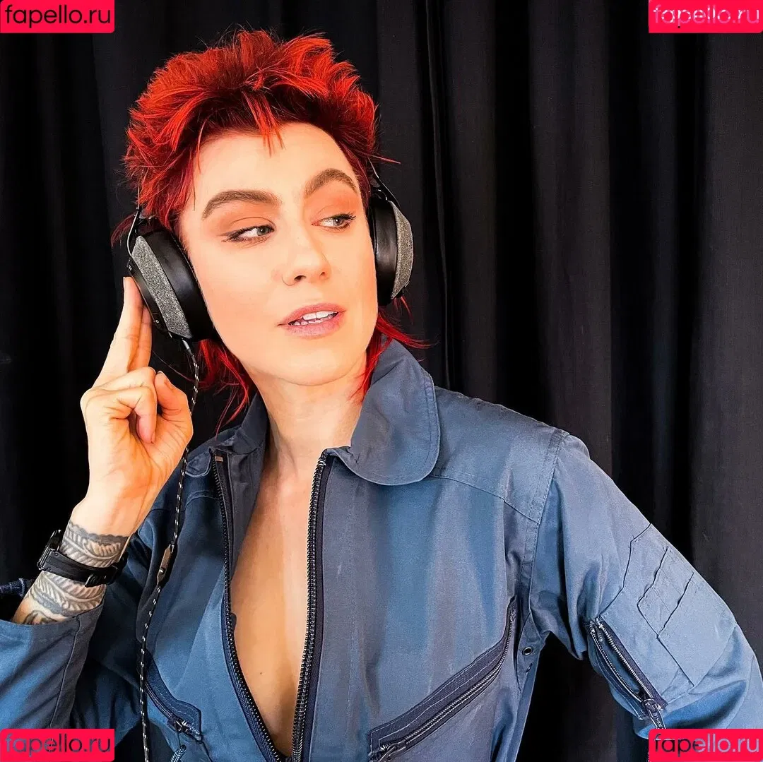CBG19 / Comic Book Girl 19 / DanikaXIX Onlyfans Photo Gallery 