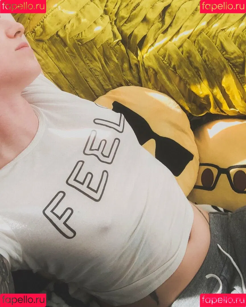 CBG19 / Comic Book Girl 19 / DanikaXIX Onlyfans Photo Gallery 