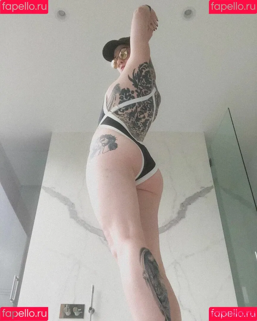 CBG19 / Comic Book Girl 19 / DanikaXIX Onlyfans Photo Gallery 