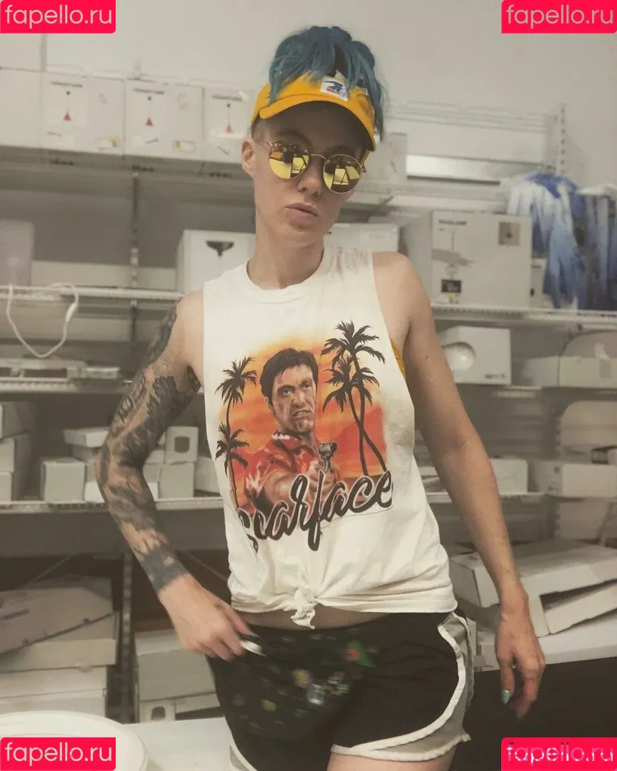 CBG19 / Comic Book Girl 19 / DanikaXIX Onlyfans Photo Gallery 