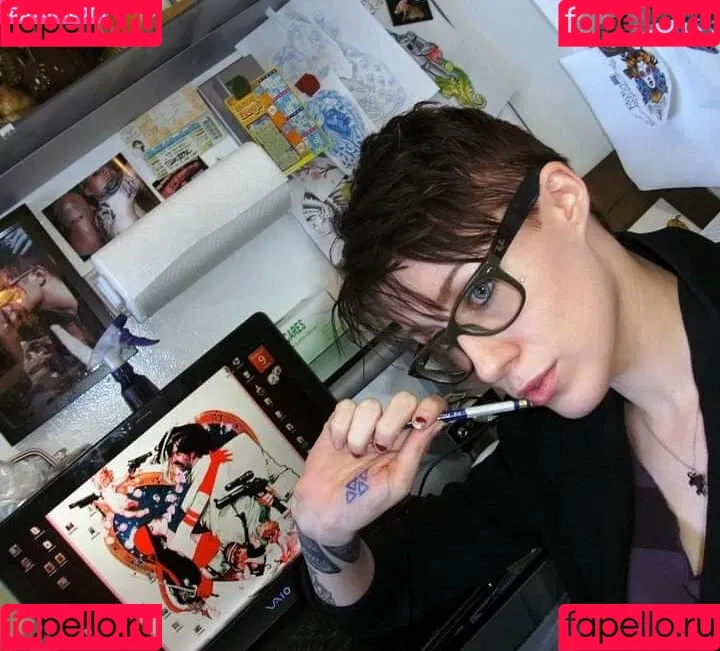 CBG19 / Comic Book Girl 19 / DanikaXIX Onlyfans Photo Gallery 