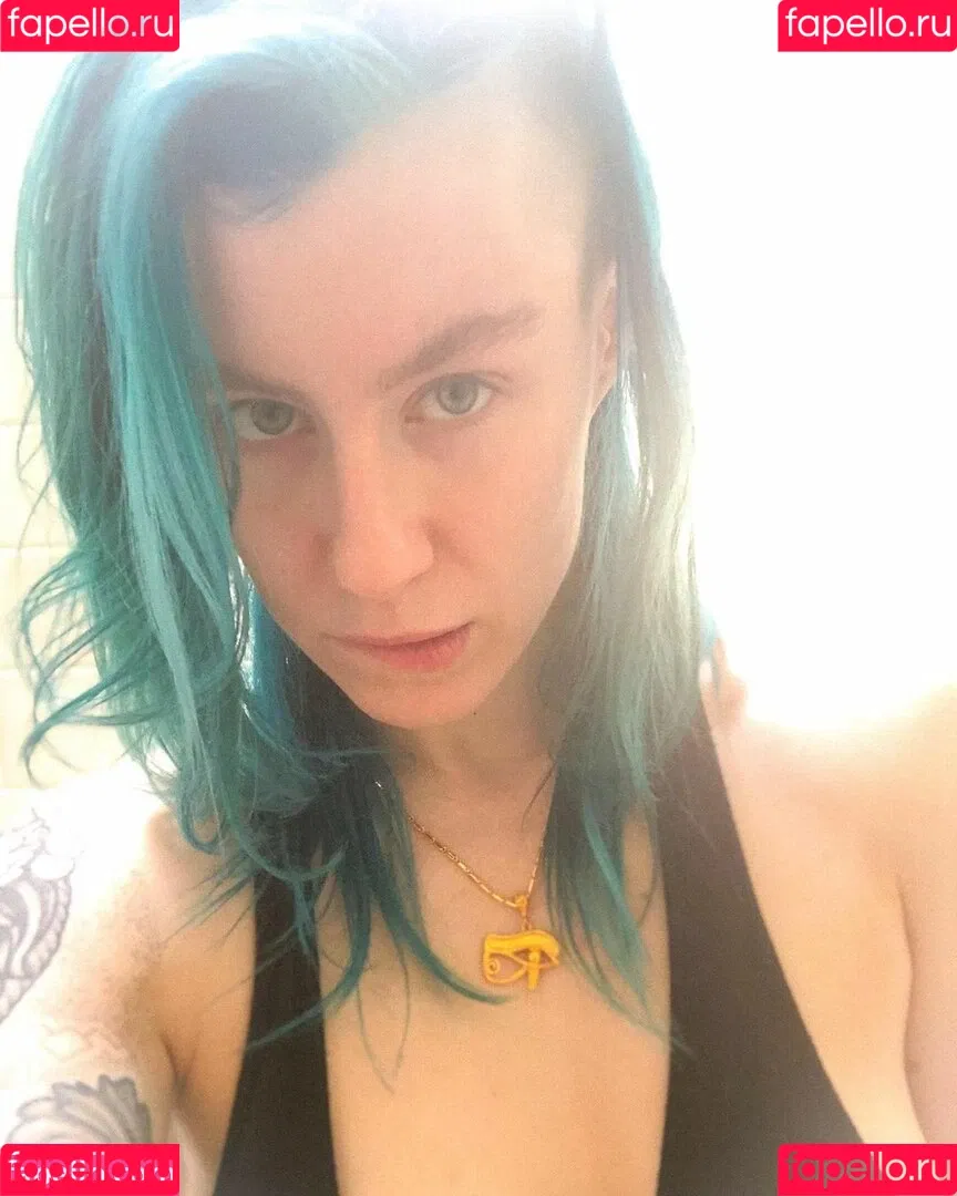 CBG19 / Comic Book Girl 19 / DanikaXIX Onlyfans Photo Gallery 