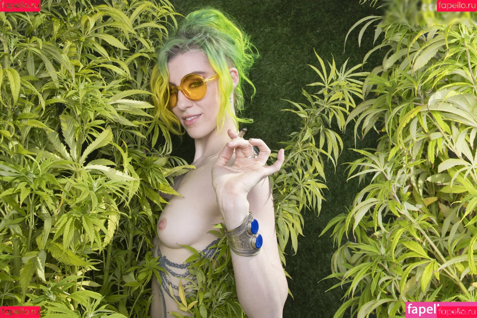 CBG19 / Comic Book Girl 19 / DanikaXIX Onlyfans Photo Gallery 