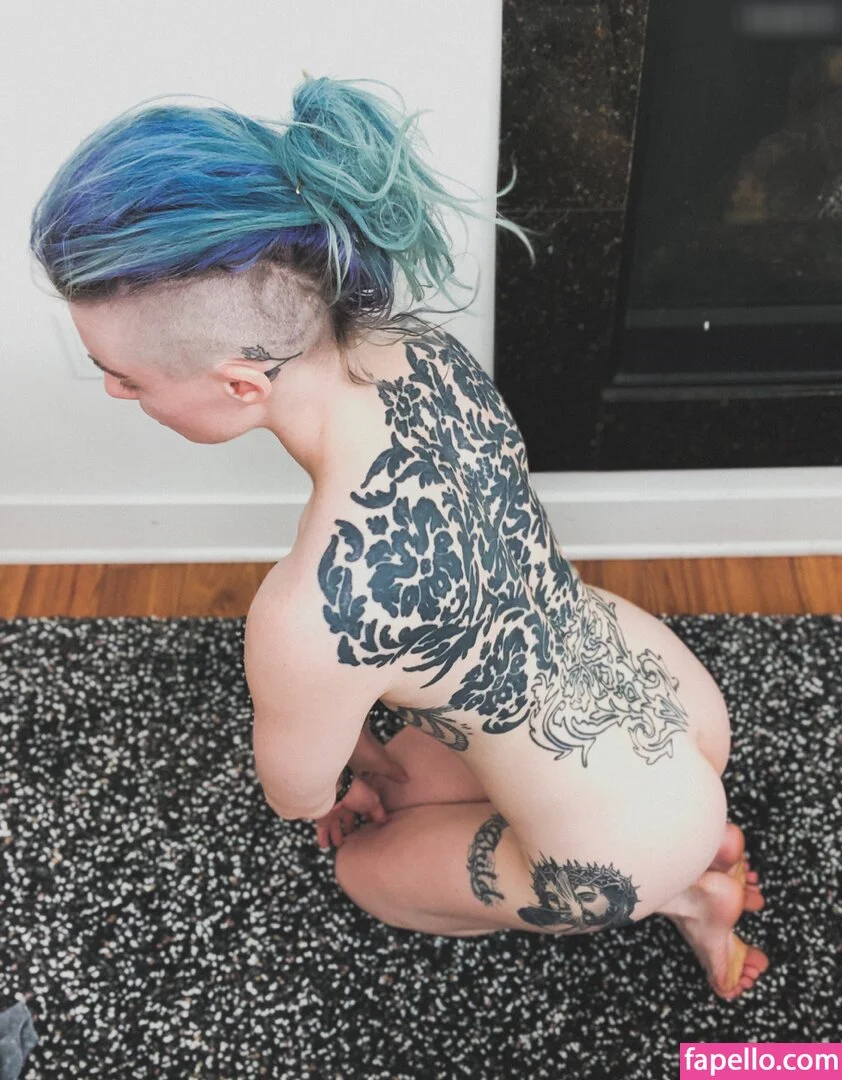 CBG19 / Comic Book Girl 19 / DanikaXIX Onlyfans Photo Gallery 