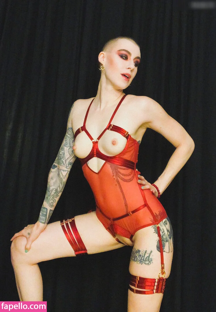 CBG19 / Comic Book Girl 19 / DanikaXIX Onlyfans Photo Gallery 