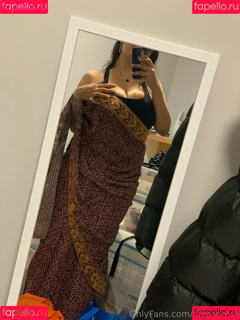 Desi Aurora / desi_auroraa / desiaurora / https: Onlyfans Photo Gallery 