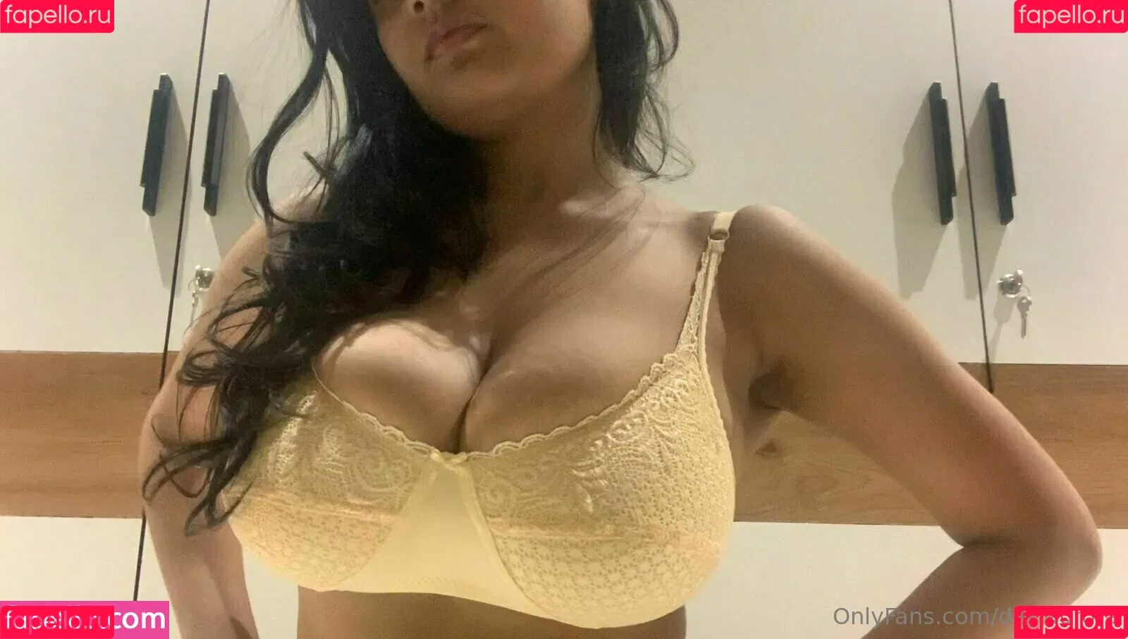 Desi Aurora / desi_auroraa / desiaurora / https: Onlyfans Photo Gallery 