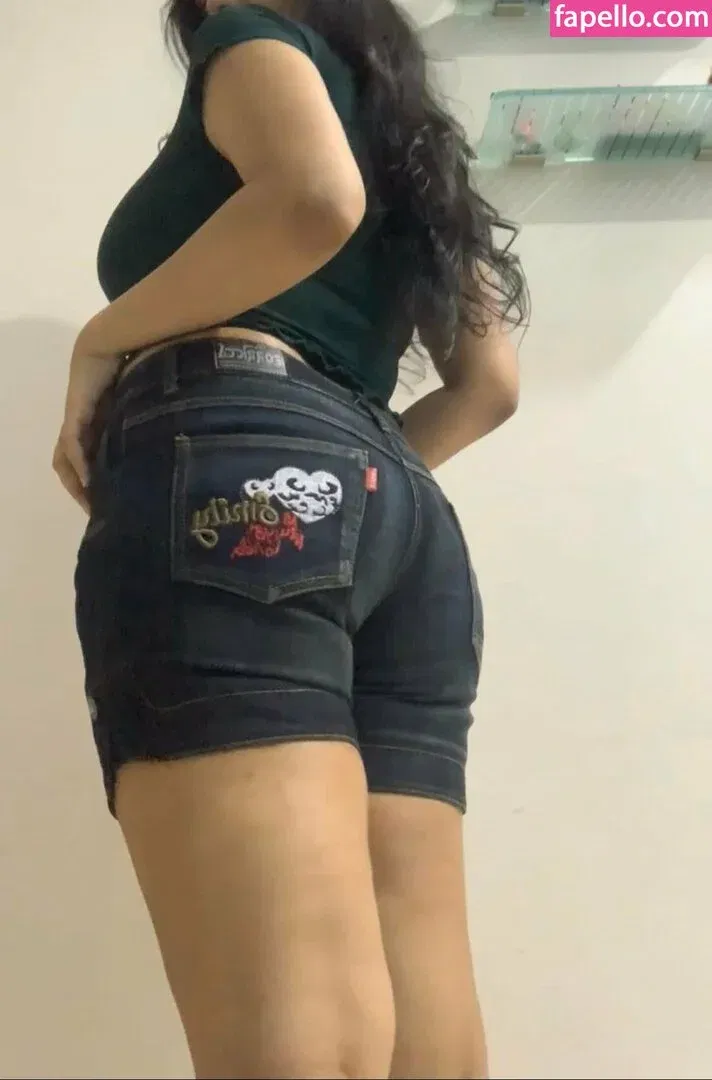 Desi Aurora / desi_auroraa / desiaurora / https: Onlyfans Photo Gallery 