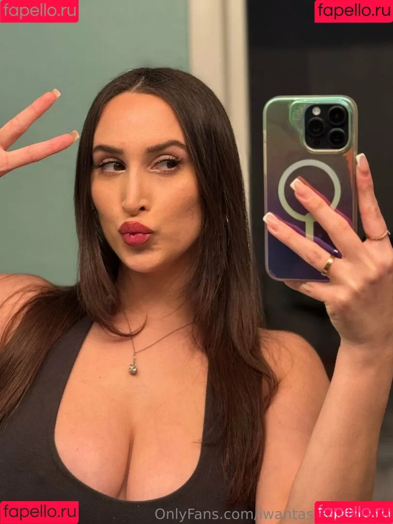 ashleyashwey / iwantashleyadams Onlyfans Photo Gallery 