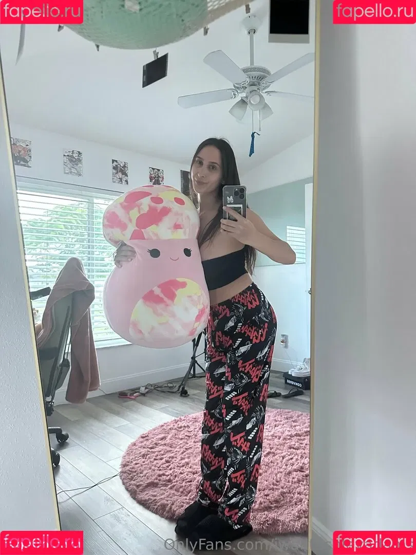 ashleyashwey / iwantashleyadams Onlyfans Photo Gallery 