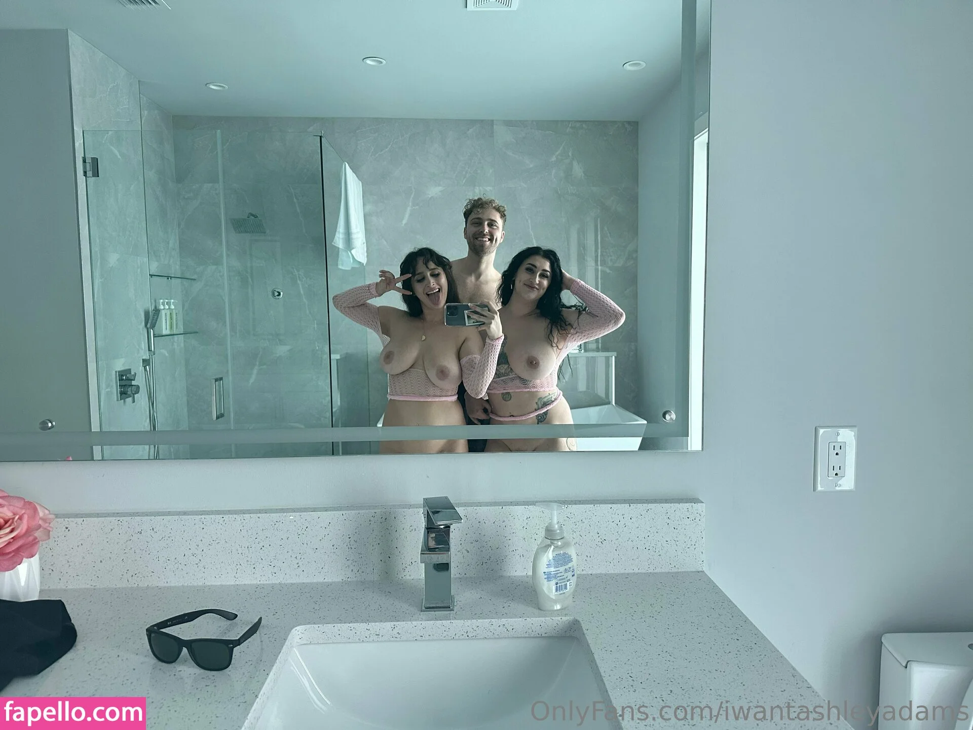 ashleyashwey / iwantashleyadams Onlyfans Photo Gallery 