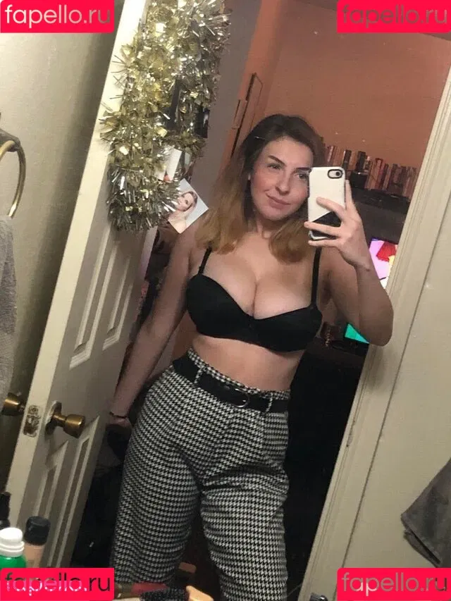 Megan Bitchell / MeganBitchell / lucyskyes / megan.bitchell / megbitchell Onlyfans Photo Gallery 