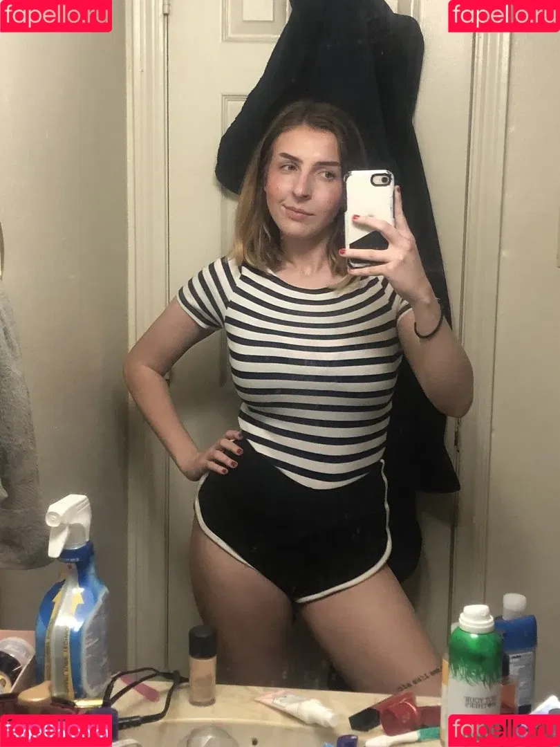 Megan Bitchell / MeganBitchell / lucyskyes / megan.bitchell / megbitchell Onlyfans Photo Gallery 