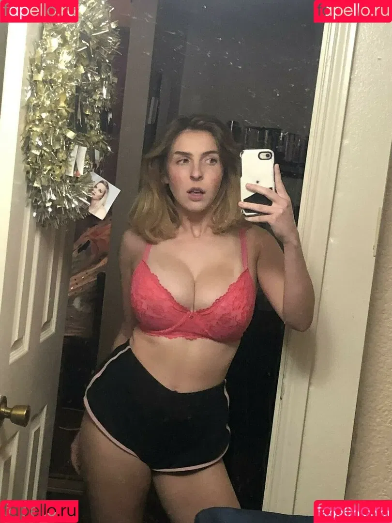 Megan Bitchell / MeganBitchell / lucyskyes / megan.bitchell / megbitchell Onlyfans Photo Gallery 