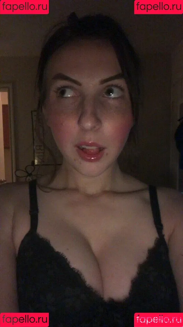 Megan Bitchell / MeganBitchell / lucyskyes / megan.bitchell / megbitchell Onlyfans Photo Gallery 