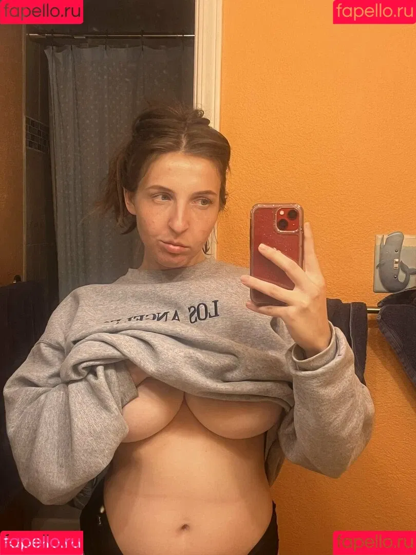 Megan Bitchell / MeganBitchell / lucyskyes / megan.bitchell / megbitchell Onlyfans Photo Gallery 