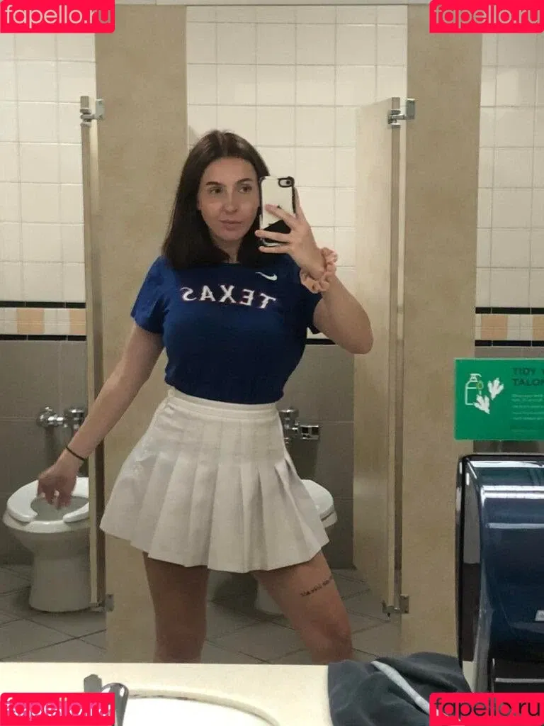 Megan Bitchell / MeganBitchell / lucyskyes / megan.bitchell / megbitchell Onlyfans Photo Gallery 