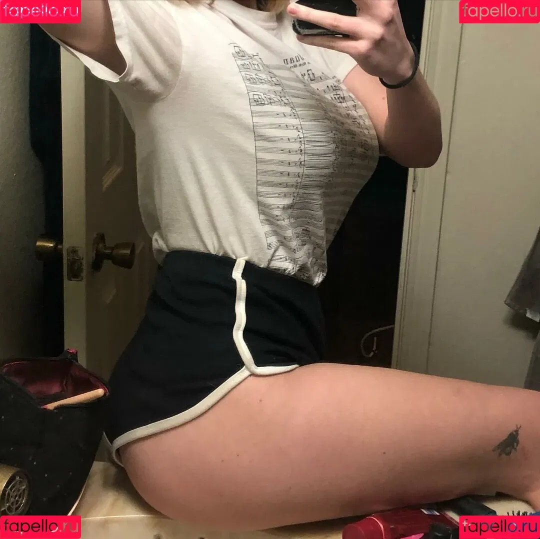 Megan Bitchell / MeganBitchell / lucyskyes / megan.bitchell / megbitchell Onlyfans Photo Gallery 