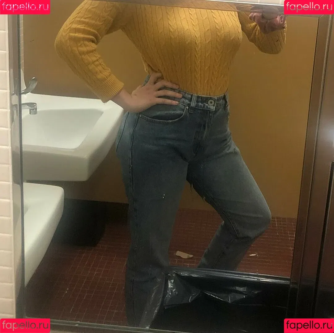Megan Bitchell / MeganBitchell / lucyskyes / megan.bitchell / megbitchell Onlyfans Photo Gallery 