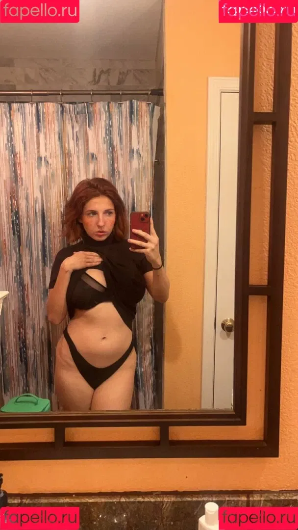 Megan Bitchell / MeganBitchell / lucyskyes / megan.bitchell / megbitchell Onlyfans Photo Gallery 