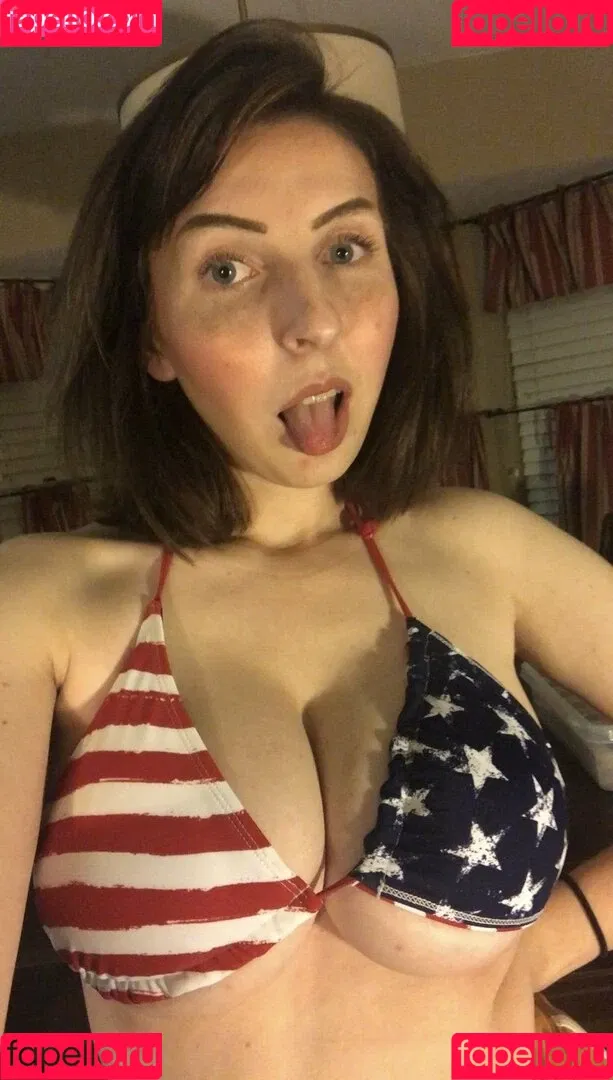 Megan Bitchell / MeganBitchell / lucyskyes / megan.bitchell / megbitchell Onlyfans Photo Gallery 