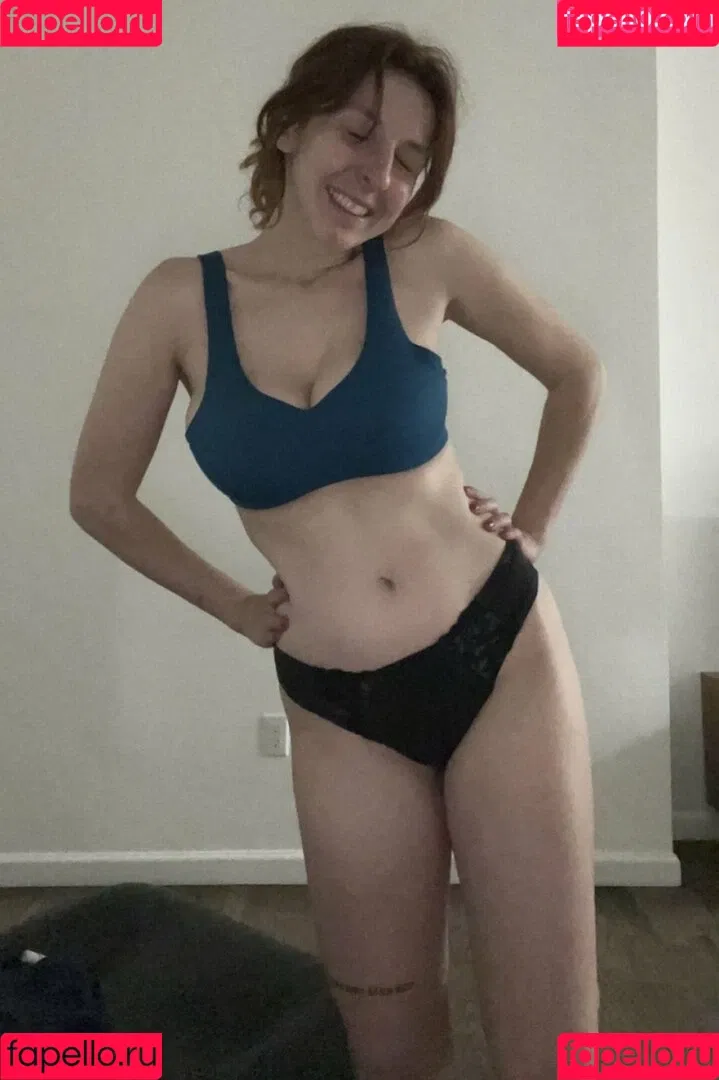 Megan Bitchell / MeganBitchell / lucyskyes / megan.bitchell / megbitchell Onlyfans Photo Gallery 