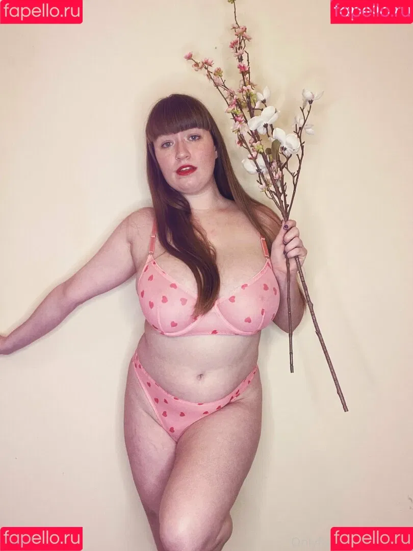 loisplz / lomeinnoodles19 Onlyfans Photo Gallery 