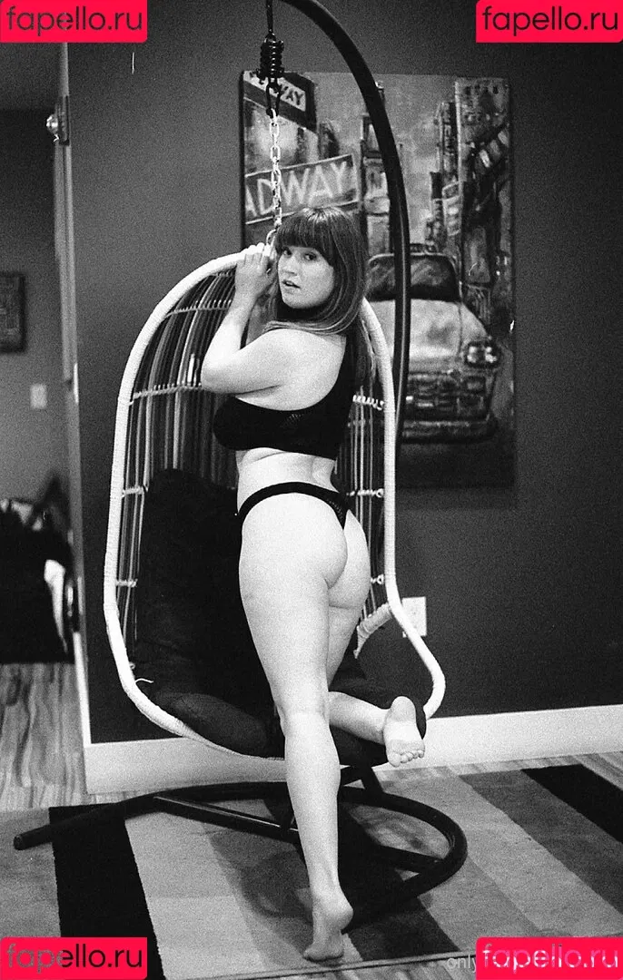 loisplz / lomeinnoodles19 Onlyfans Photo Gallery 