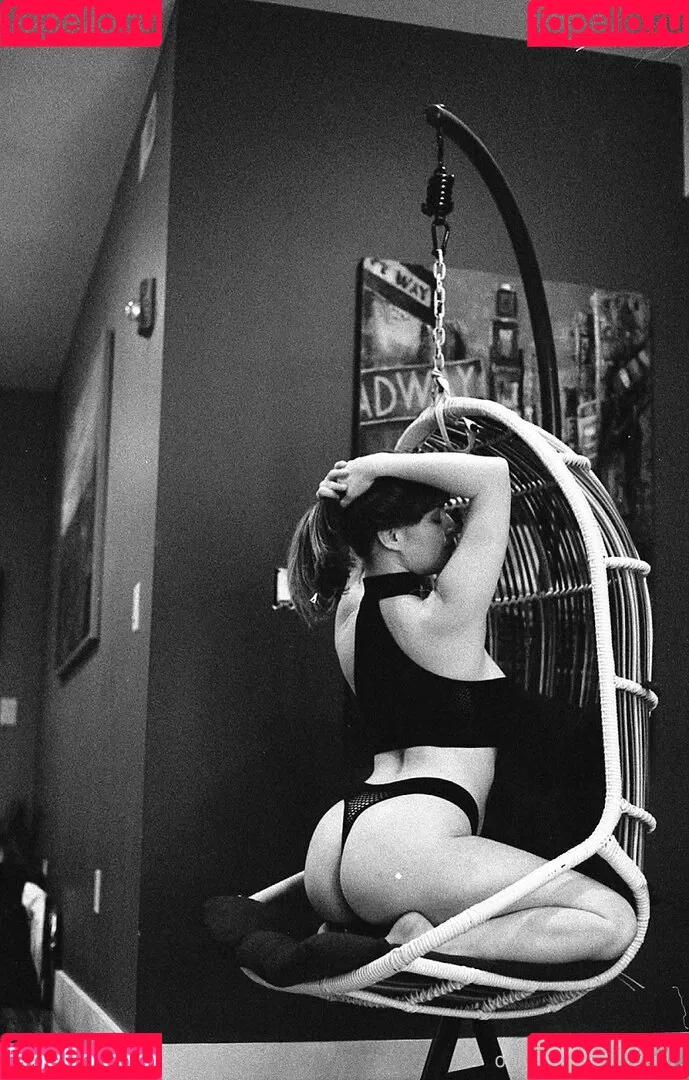 loisplz / lomeinnoodles19 Onlyfans Photo Gallery 